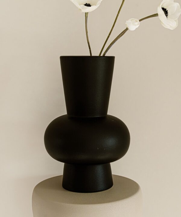 Indore Home - Vaas Ann - XL - Zwarte Vaas - Bloemenvaas - Woonkamer decoratie - 30cm - Bol Vaas