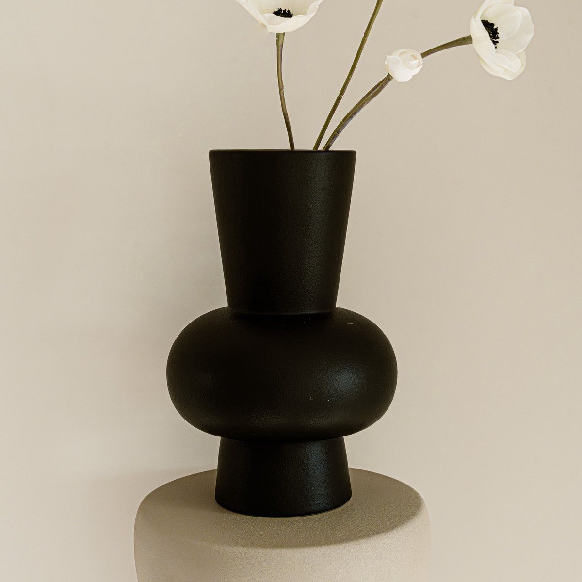 Indore Home - Vaas Ann - XL - Zwarte Vaas - Bloemenvaas - Woonkamer decoratie - 30cm - Bol Vaas