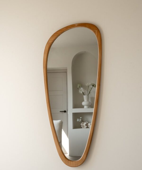 Indore Home - Spiegel - organische vorm - asymmetrisch - wandspiegel - 120cm - Hout