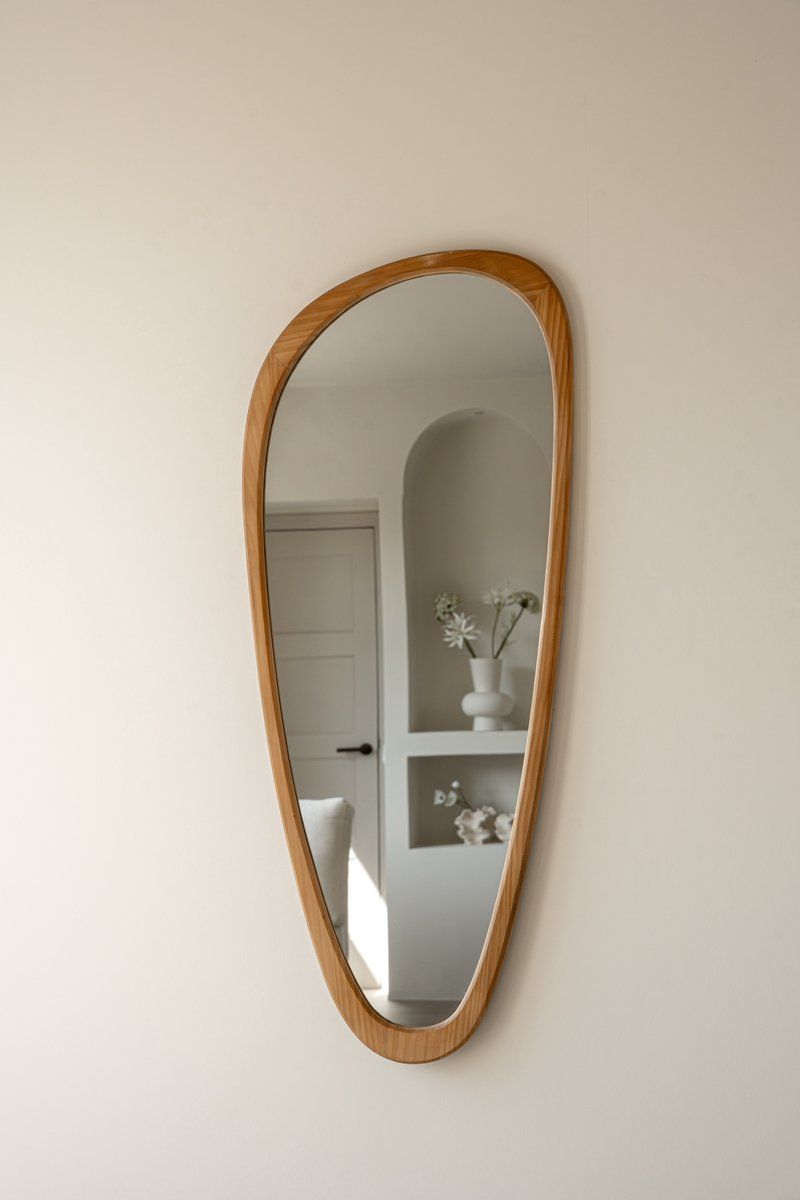 Indore Home - Spiegel - organische vorm - asymmetrisch - wandspiegel - 120cm - Hout