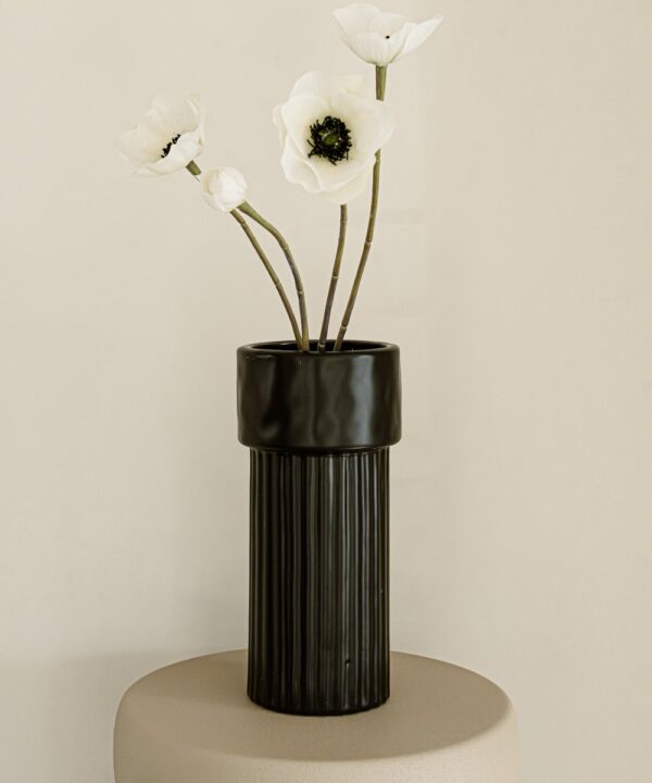 Indore Home - Vaas Mary - Bloemenvaas - Woonkamer decoratie - Vaas Zwart