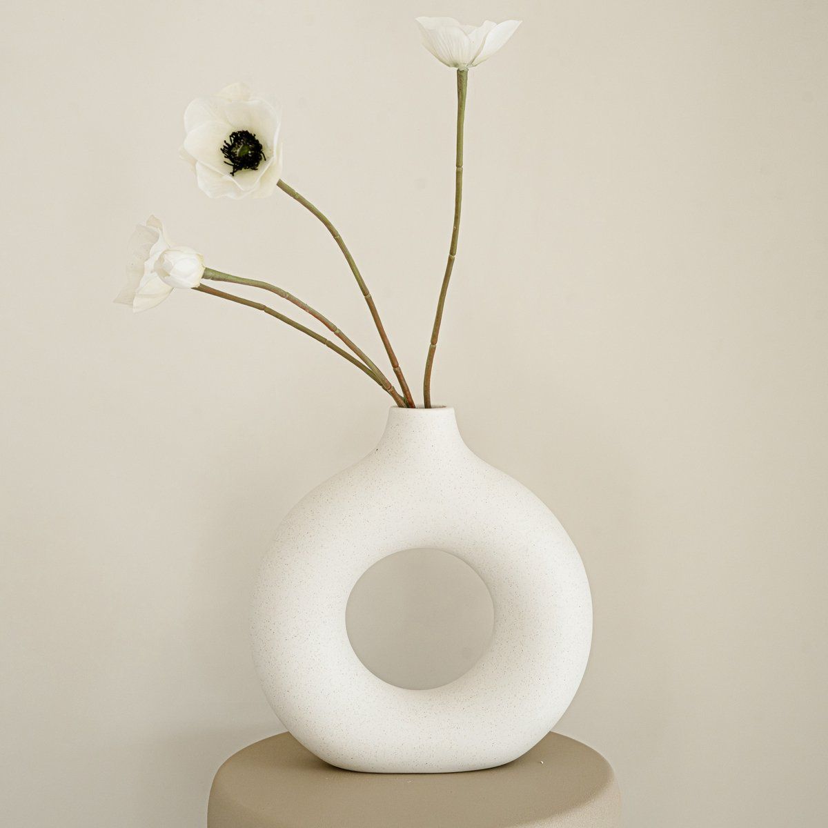 Indore Home - Donut Vaas Hol - Rond Large - Bloemenvaas - Woonkamer Decoratie - Vaas Wit - 21,5 cm