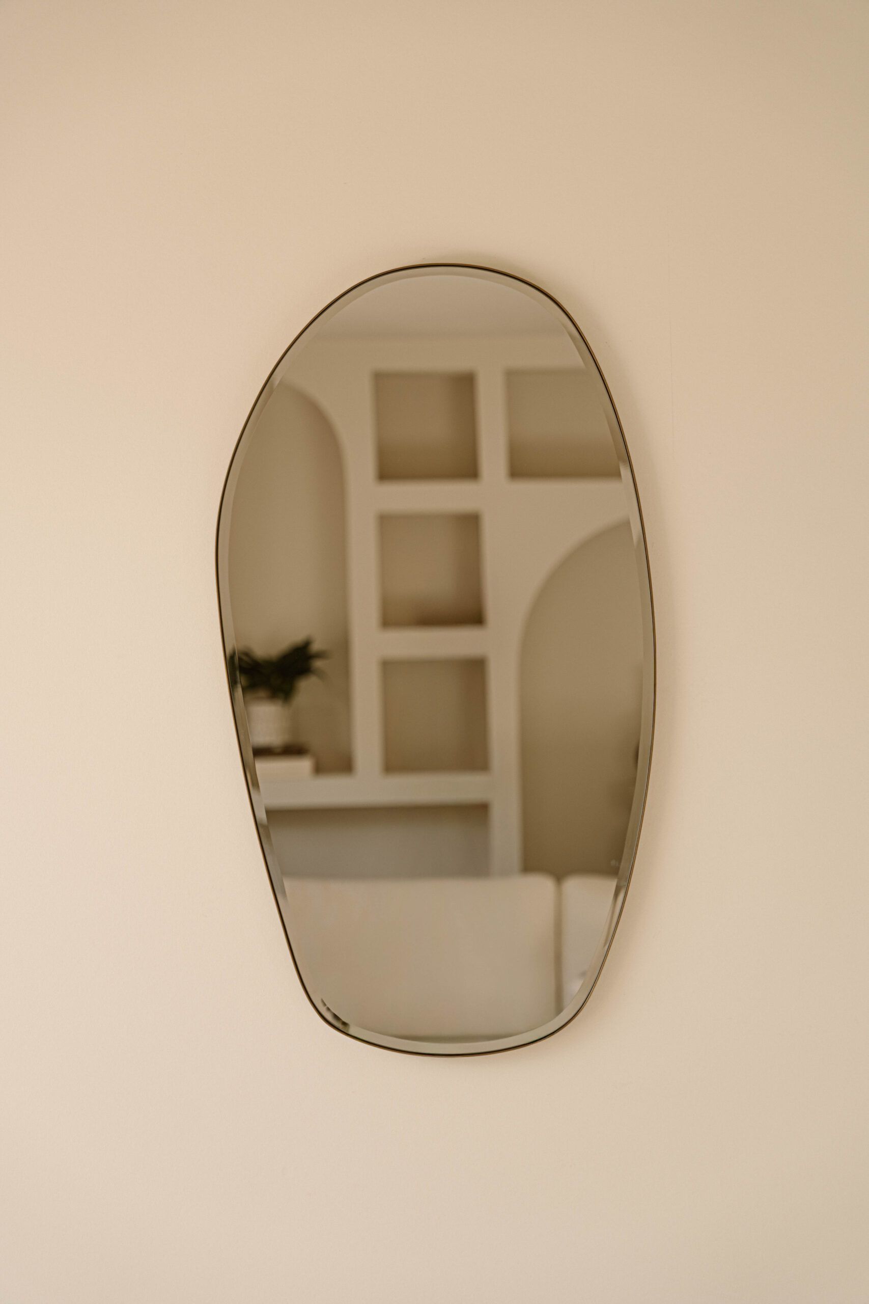 Indore Home - Spiegel Rome - Organische vorm - Zwart - 90cm x 50cm